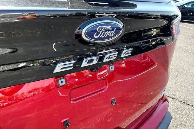 2021 Ford Edge Titanium