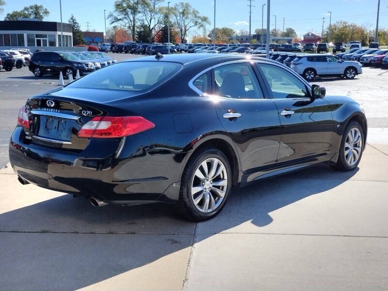 2014 Infiniti Q70 3.7