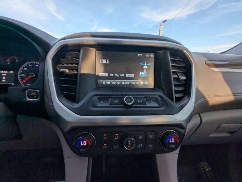 2017 GMC Acadia SLE-1