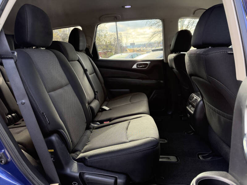 2018 Nissan Pathfinder S