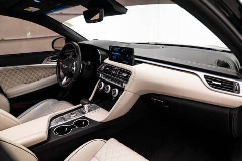 2023 Genesis G70