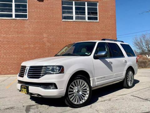2015 Lincoln Navigator for sale at ARCH AUTO SALES in Saint Louis MO