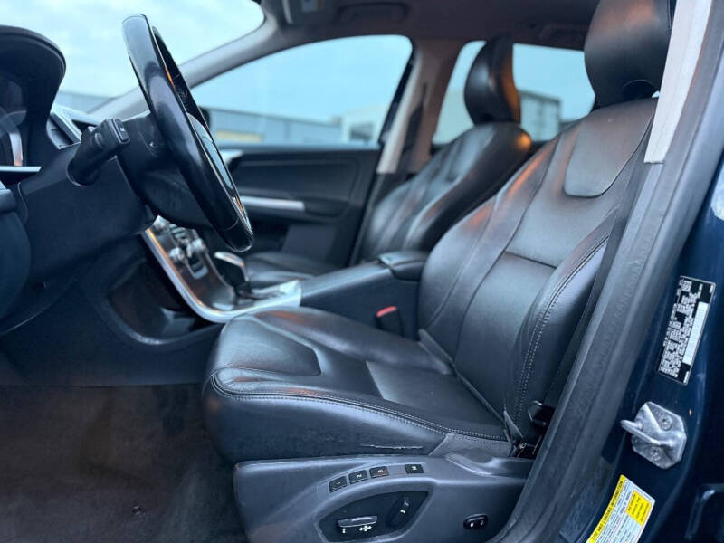 2015 Volvo XC60 T5 Premier