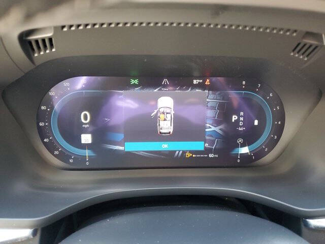 2023 Volvo XC60 B5 Plus Dark Theme