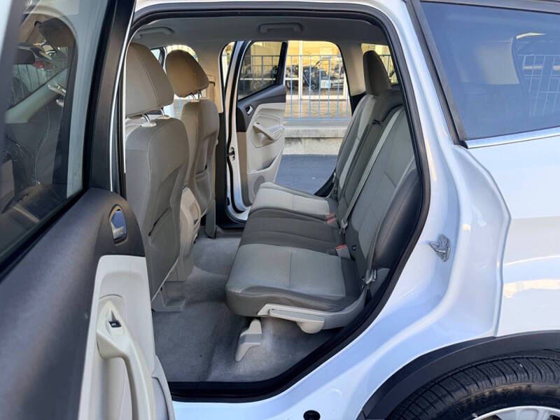 2015 Ford Escape SE