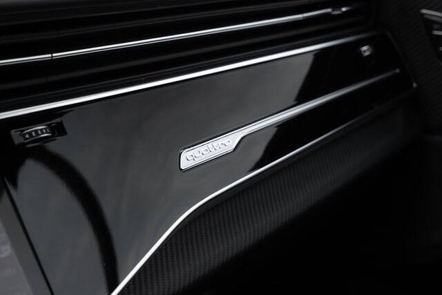 2026 Audi SQ8 4.0T quattro Prestige