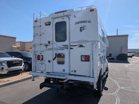 2011 Northern Lite M-8.5 Q-LITE