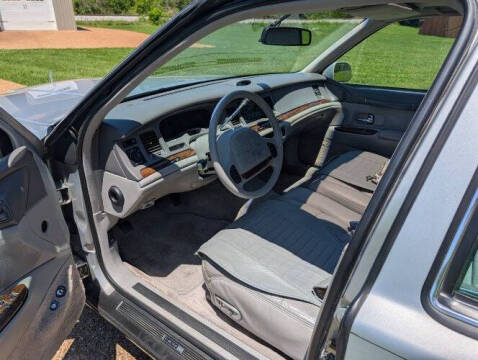 1995 Lincoln Town Car Signature