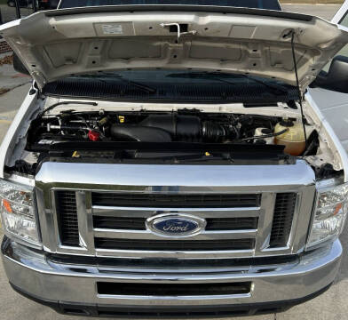 2014 Ford E-Series E-350 SD XL