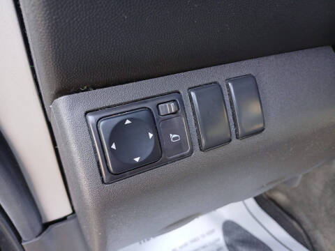 2012 Nissan Pathfinder S