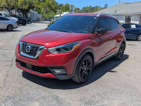 2020 Nissan Kicks SR