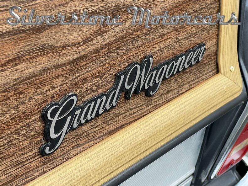 1989 Jeep Grand Wagoneer