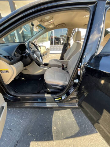2016 Hyundai Accent SE