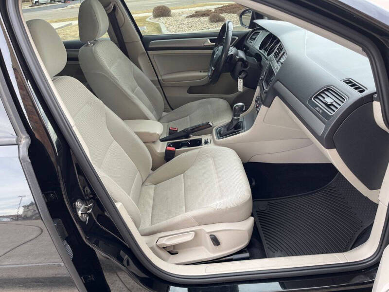 2016 Volkswagen Golf