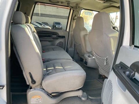 2005 Ford Excursion XLT