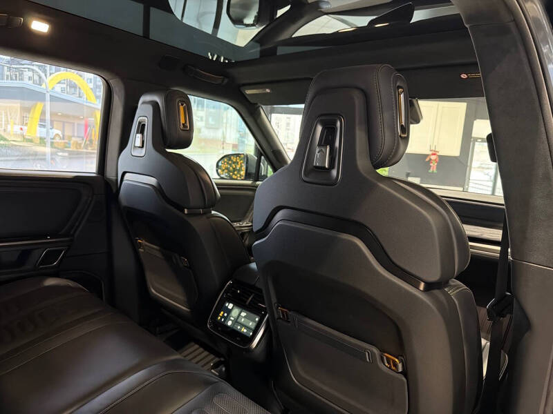 2024 Rivian R1T Adventure