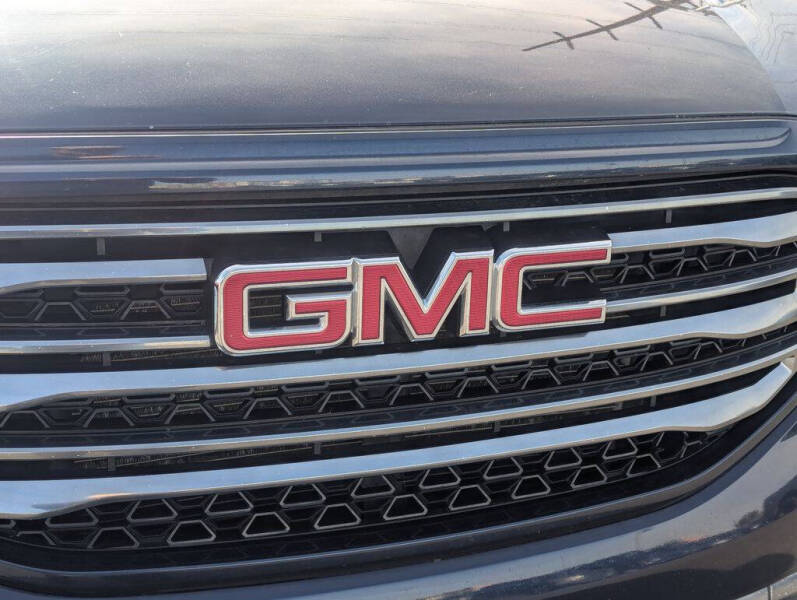 2017 GMC Acadia SLT-1