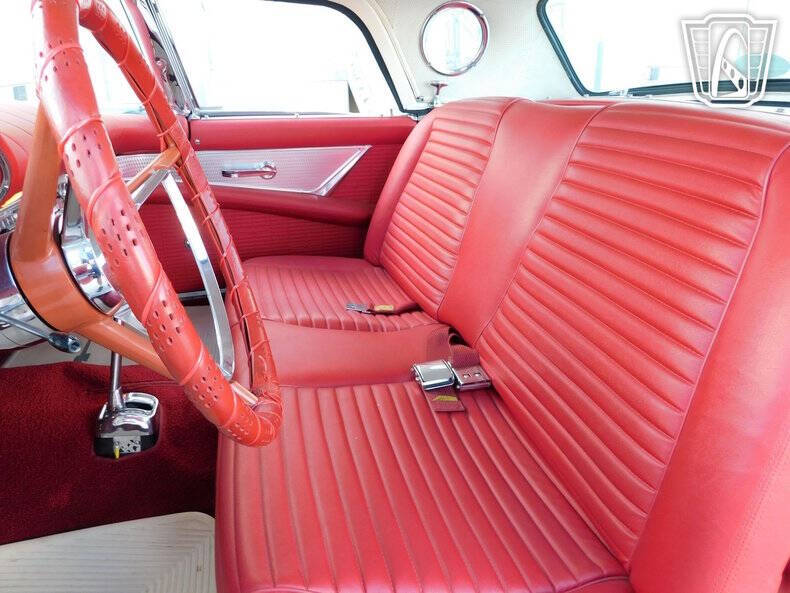 1957 Ford Thunderbird