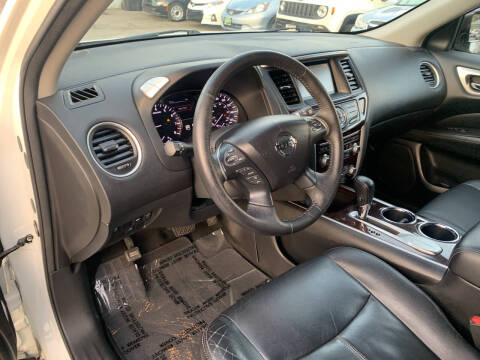 2013 Nissan Pathfinder SL
