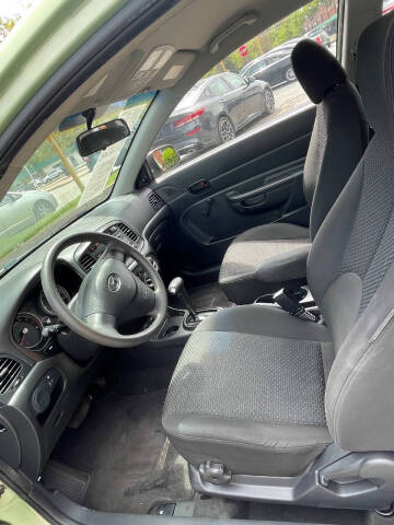 2011 Hyundai Accent GS