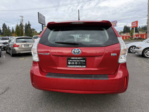 2013 Toyota Prius v Five