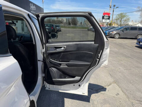 2017 Ford Edge SEL