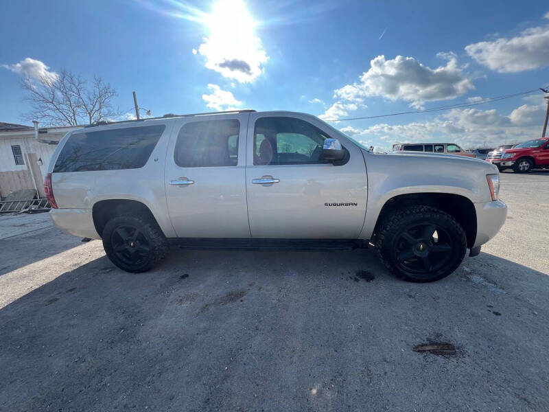 2013 Chevrolet Suburban LT