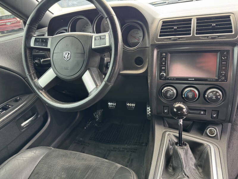 2010 Dodge Challenger SRT8 - Photo 12