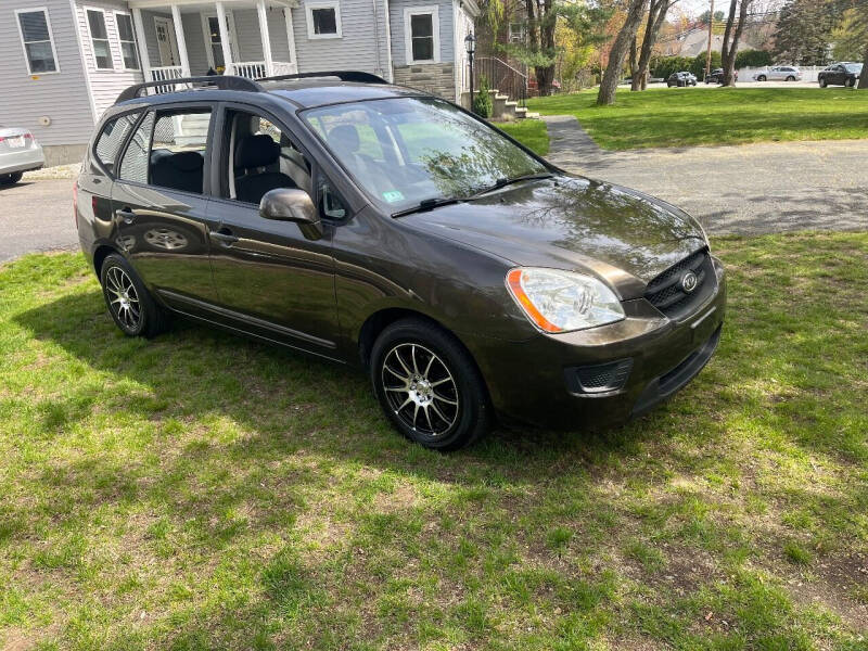 2009 Kia Rondo for sale at Billycars in Wilmington MA