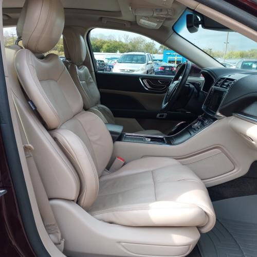 2017 Lincoln Continental Select