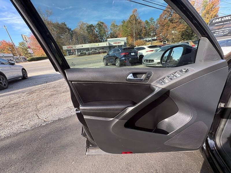 2011 Volkswagen Tiguan SEL