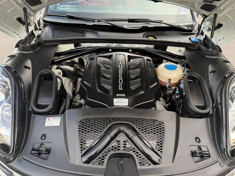 2015 Porsche Macan S