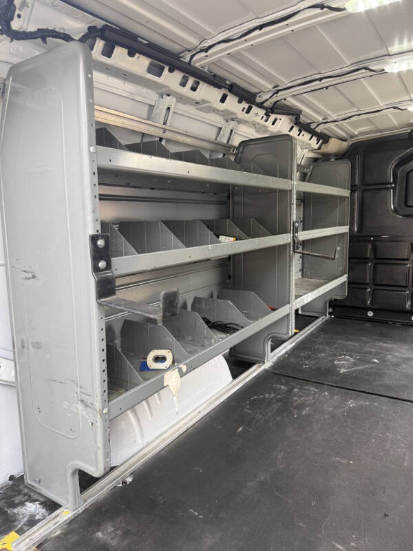 2021 Chevrolet Express 2500