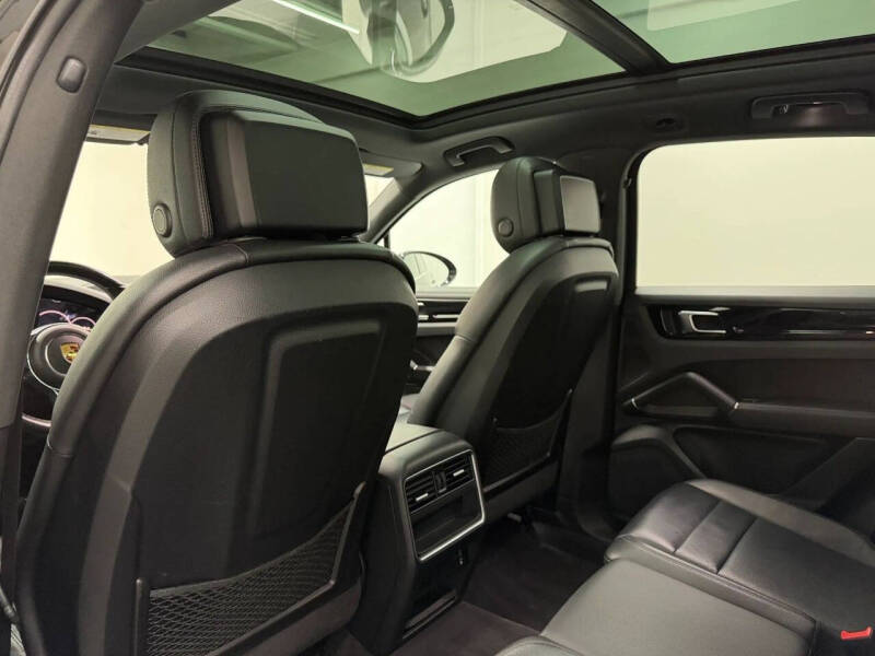 2022 Porsche Cayenne