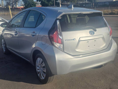 2015 Toyota Prius c Two