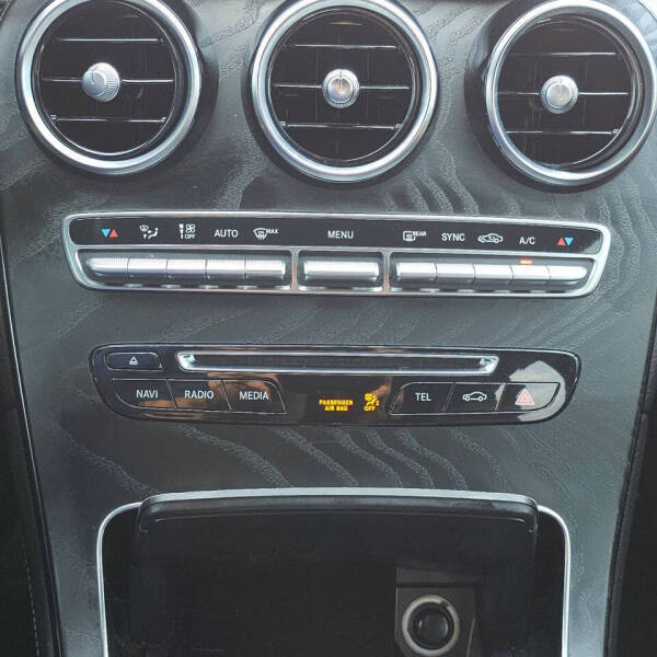 2019 Mercedes-Benz GLC GLC 300