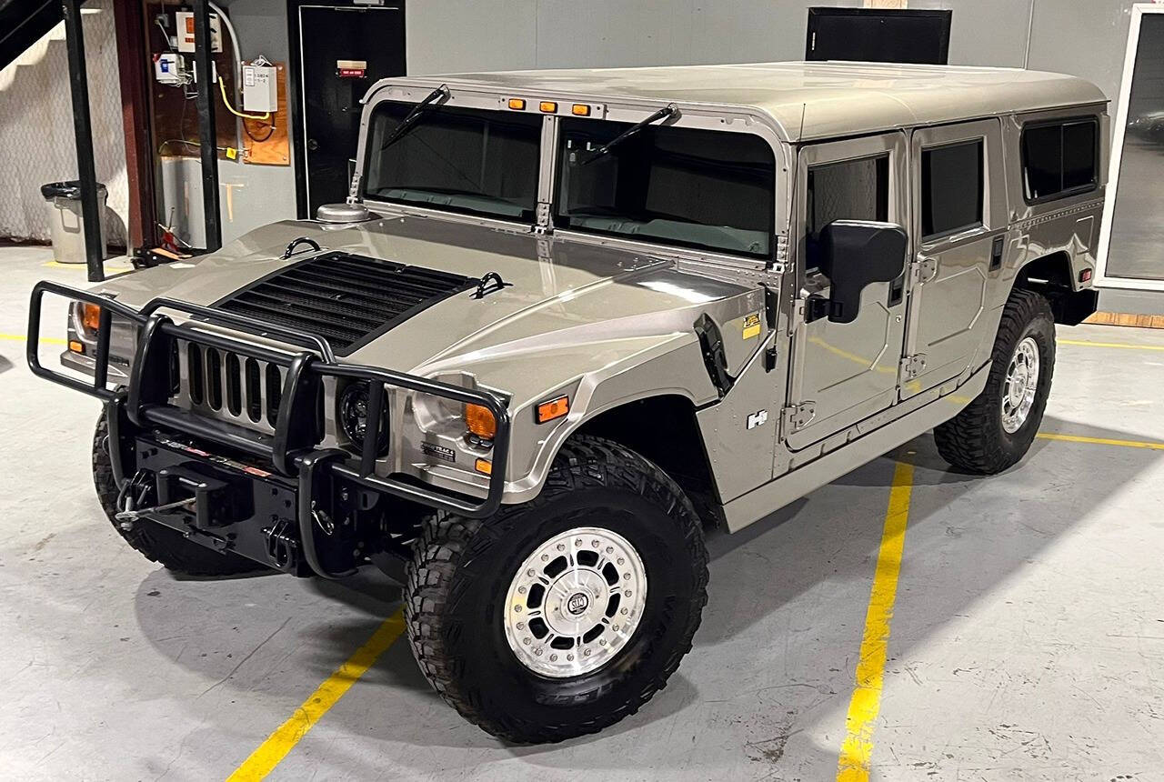 2003 HUMMER H1 for sale at Carnival Car Company in Victoria, TX