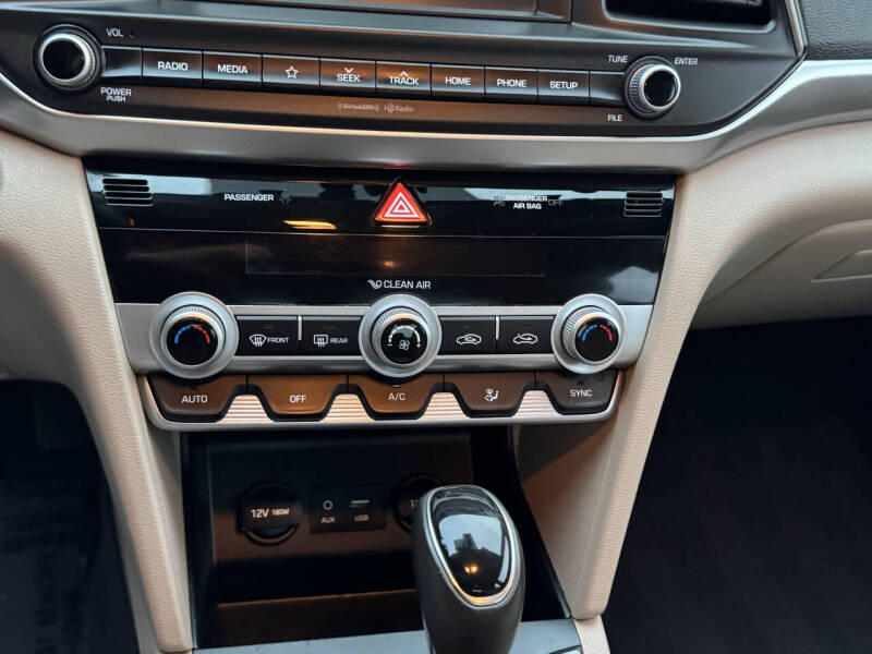 2020 Hyundai Elantra SEL