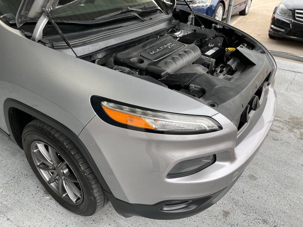 2014 Jeep Cherokee for sale at Auto Haus Imports in Grand Prairie, TX