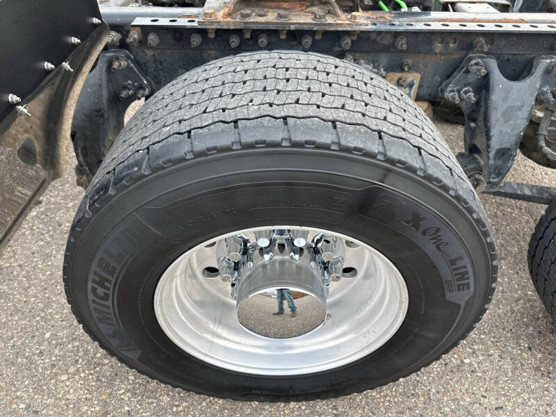 2021 International RH613