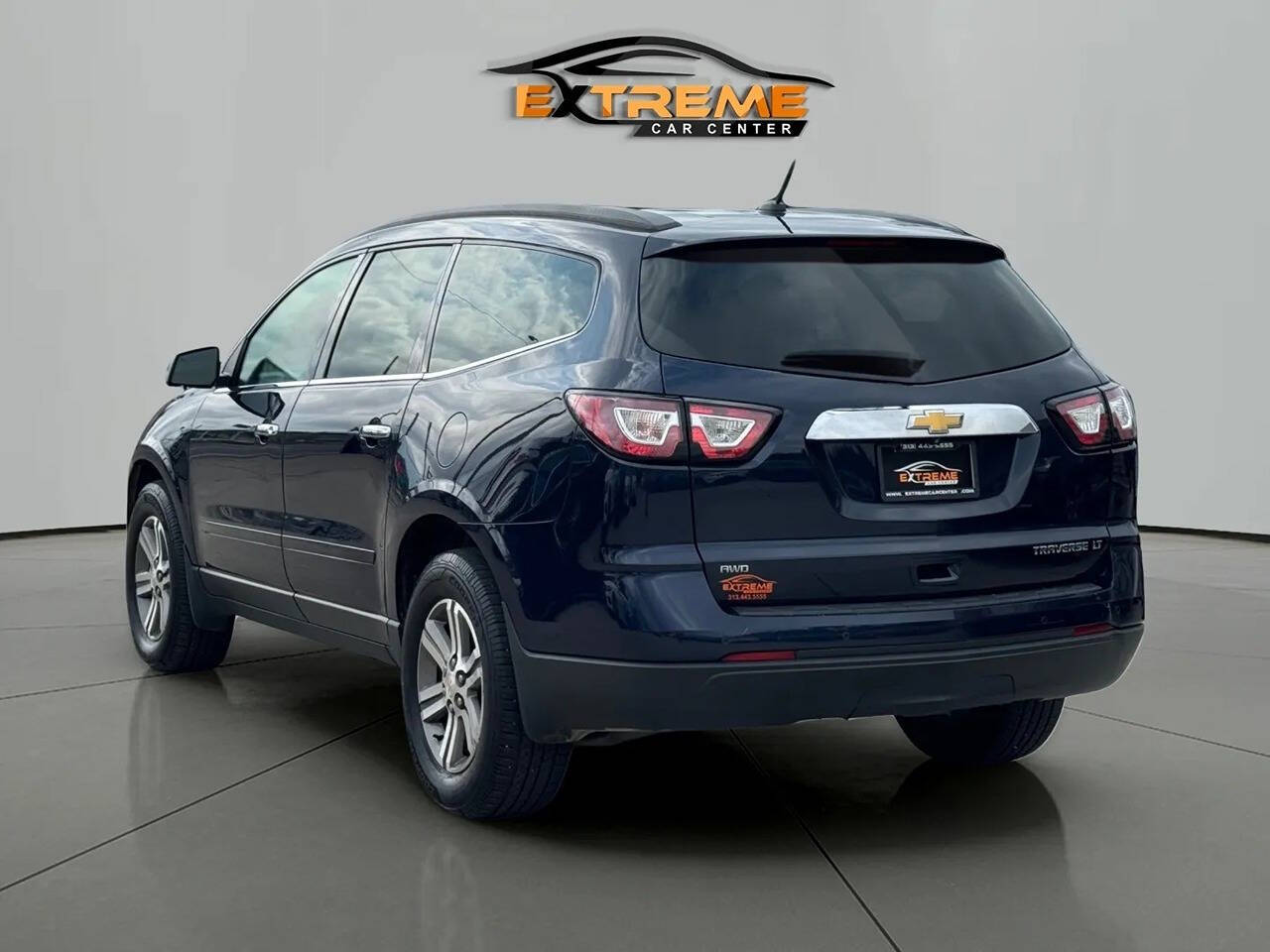 2015 Chevrolet Traverse for sale at Extreme Car Center in Detroit, MI