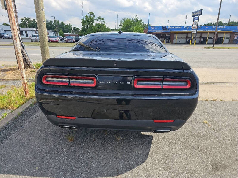 2018 Dodge Challenger SXT
