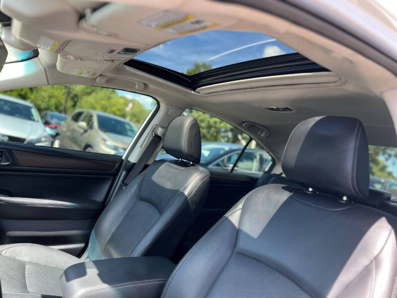 2017 Subaru Legacy 3.6R Limited