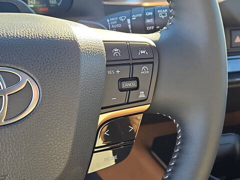 2025 Toyota Crown Signia Limited