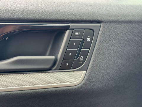 2024 Porsche Cayenne E-Hybrid