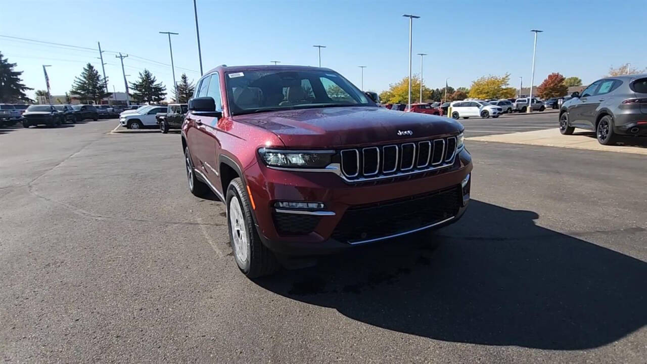 2025 Jeep Grand Cherokee for sale at Victoria Auto Sales in Victoria, MN