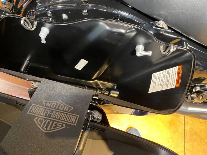 2022 Harley-Davidson Road Glide® Special