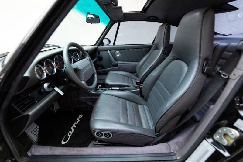 1991 Porsche 911 Carrera 2