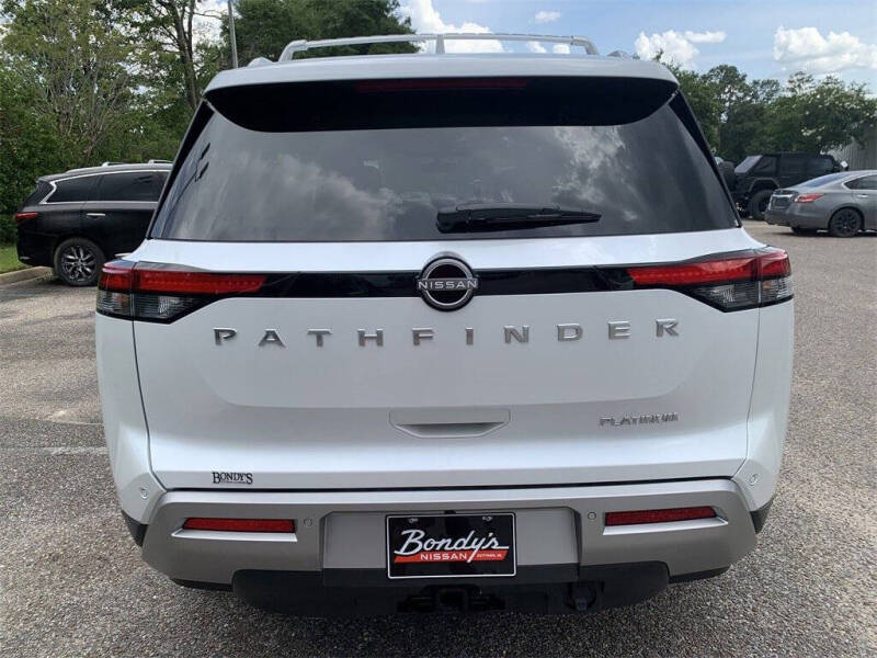 2025 Nissan Pathfinder Platinum