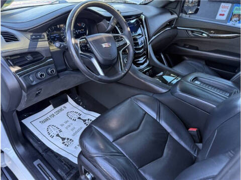 2019 Cadillac Escalade Platinum